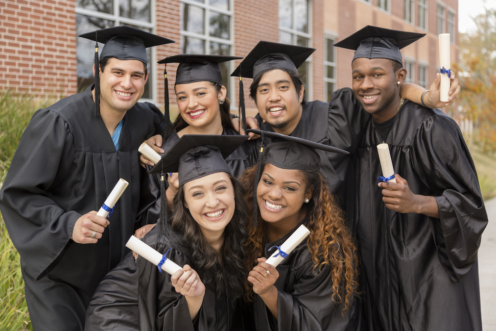 A Guide To Recruiting New Grads | SmartRecruiters